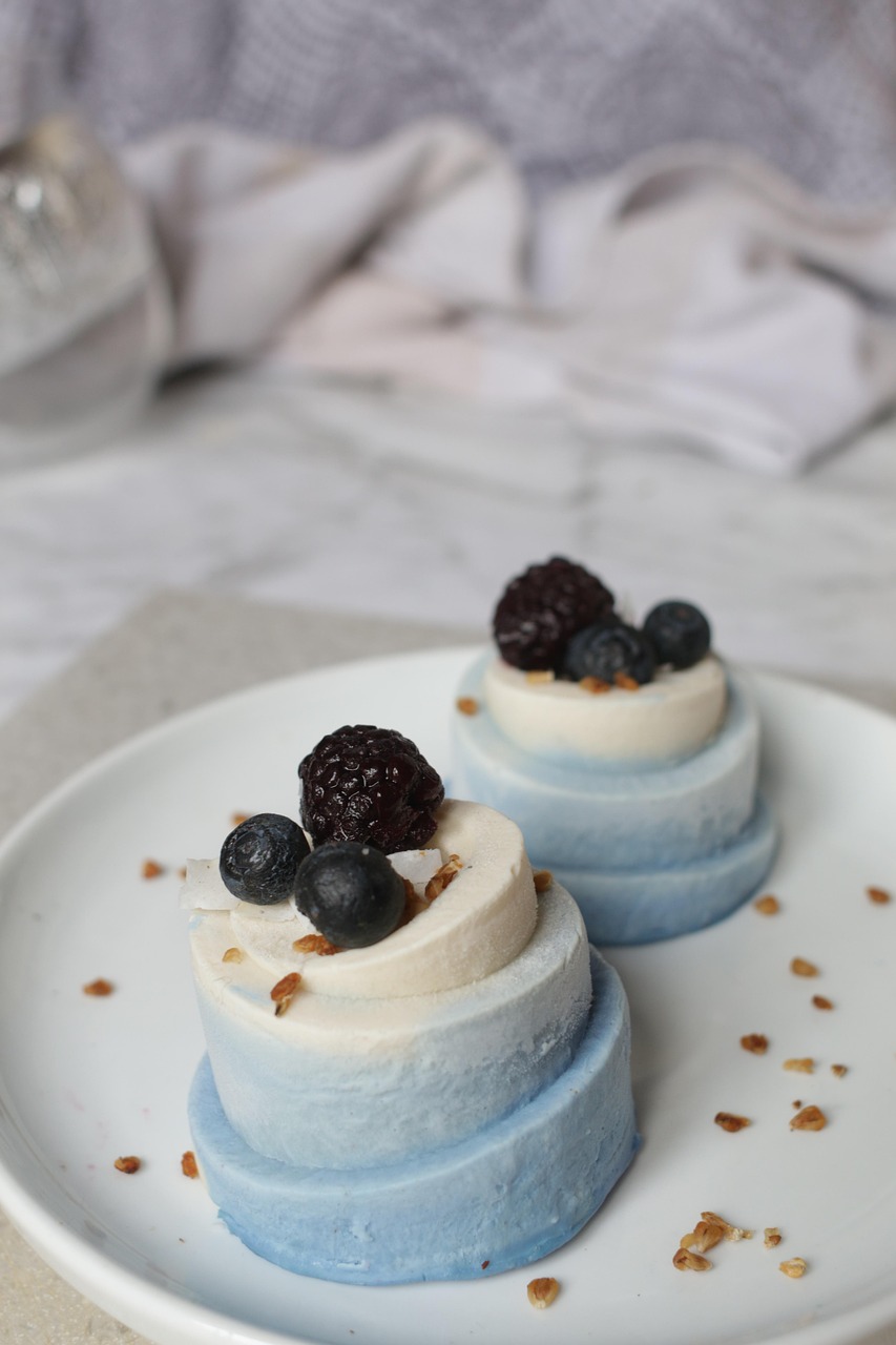 découvrez une sélection délicieuse de desserts vegan savoureux, sains et faciles à préparer, parfaits pour tous les gourmands soucieux de leur alimentation.